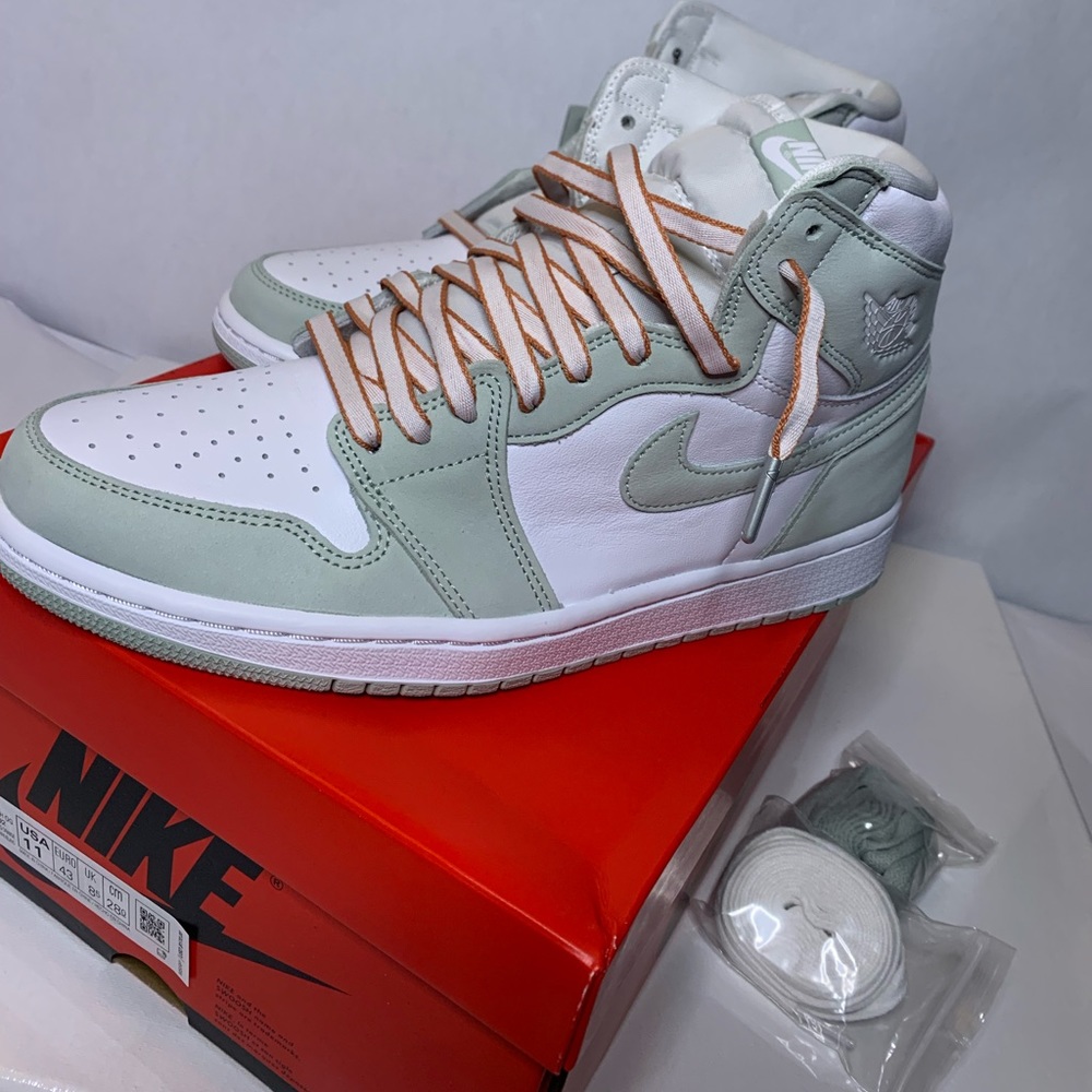 Air Jordan 1